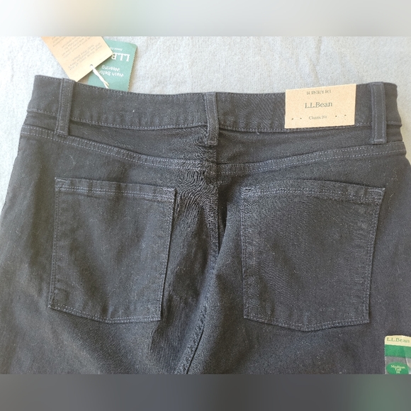 LL Bean Women's True Shape Jeans, Straight-Leg, NWT, Medium, 14 Tall - Picture 5 of 6